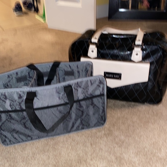 Mary Kay set of two tote bags - Picture 1 of 11
